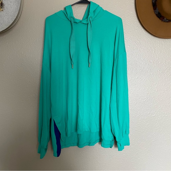 Women’s AVIA - Green Turquoise Tunic Hoodie Shirt - Picture 3 of 7